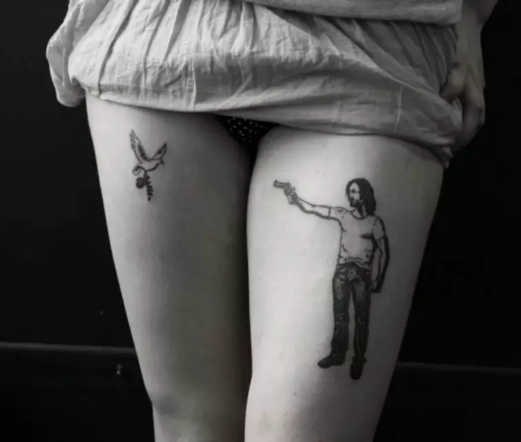 Tattoo Graviving: Skice tetovaža, značajke ugrađenog stila, tetovaža u obliku rukava i drugih crteža Mogućnosti 13929_42