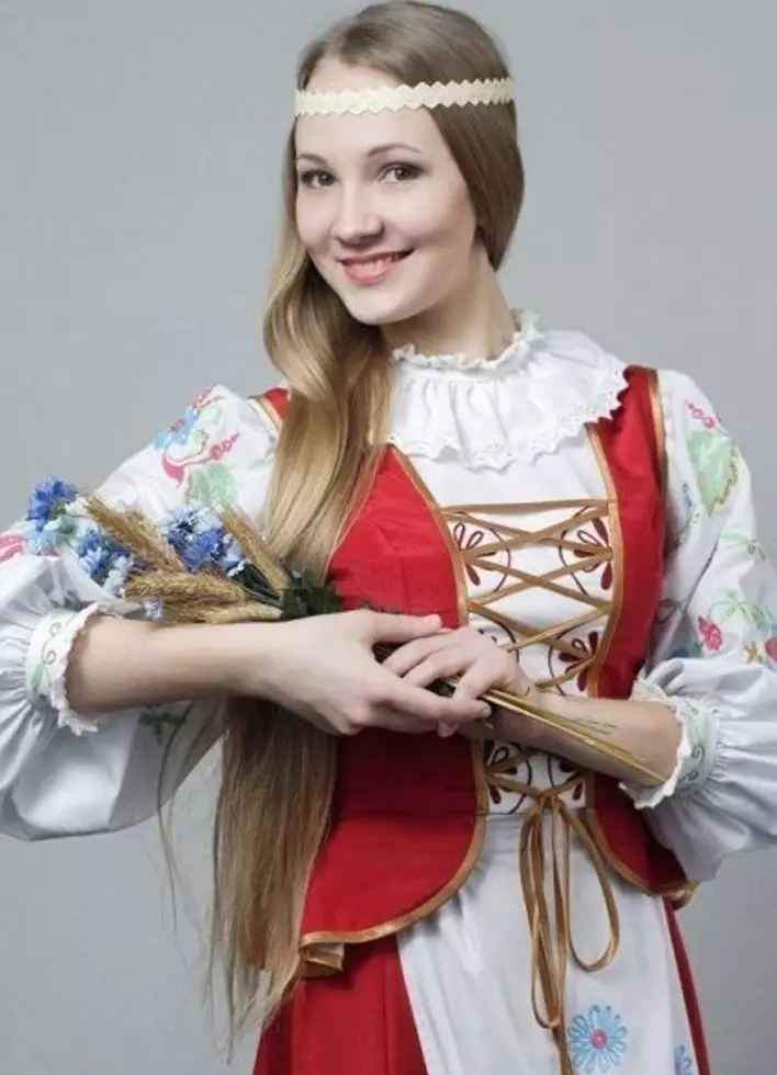 Белоруски национален костим (67 фотографии): Елементи на женска народна костим на Белорусија, детски, зимски национални носии 1392_11