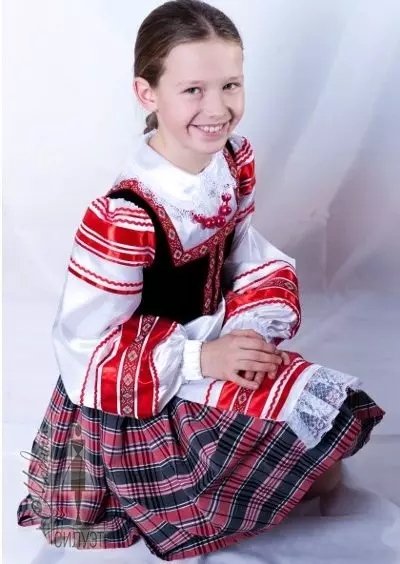 白俄罗斯国家套装（67张照片）：白俄罗斯的女性民间服装的元素，儿童，冬季国家服装 1392_38