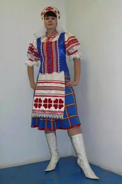 Hviterussisk National Suit (67 bilder): Elementer av kvinners folkedrakt i Hviterussland, Barnas, Vinternasjonale kostymer 1392_49