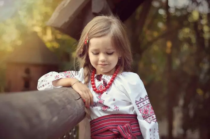 Jas Nasional Belarusia (67 Foto): Elemen Kostum Rakyat Wanita Belarus, Anak-Anak, Kostum Nasional Musim Dingin 1392_62