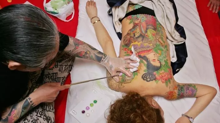 Oriental Tattoo: Skisser av tatoveringer og deres betydninger, 