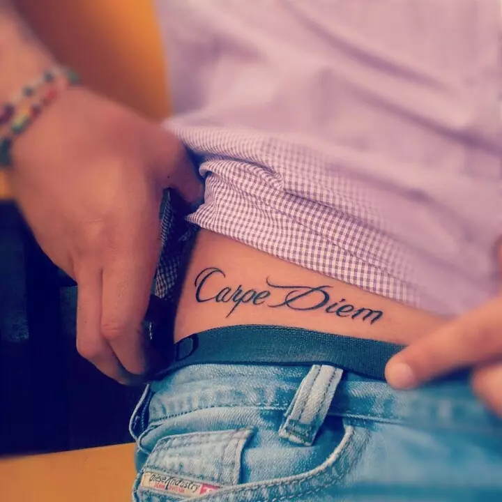 Tatuaje Carpe Diem: bocetos de tatuajes 