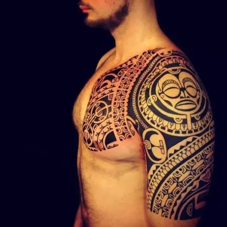 Samoa Tattoo: sketsen fan Samoane tatoeaazjes en har betsjutting, funksjes en opsjes foar tatoet 13942_19