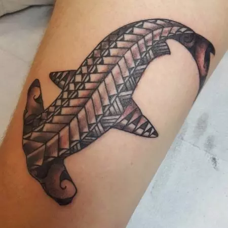 Samoa Tattoo: desen nan tatoo Samoan ak siyifikasyon yo, karakteristik ak opsyon pou tatoo 13942_21