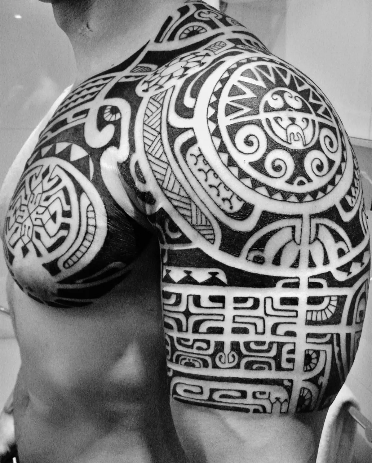 Tattoo Tattoo: Sawirrada Samoan tattoos iyo macnahooda, astaamaha iyo xulashooyinka tattoo 13942_7