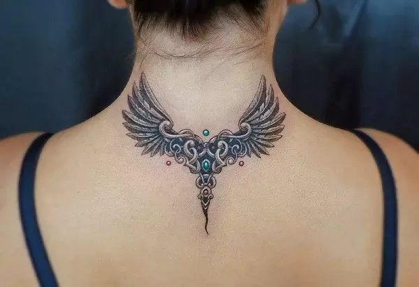 Tetovaža na vratu (67 fotografija): skice, natpisi na vratu leđa i mala tetovaža na grlu ispred, zvijezde i prekrasno cvijeće sa strane, druge cool tetovaže 13945_51