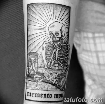Tattoo Memento Mori: La Tattoo-valoro 