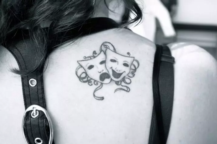Tattoo Charms meitenēm: tarifu tetnismanu nozīme sievietēm no ļaunajām acīm un bojājumiem, tetovējums uz rokas uz rokas un uz citām ķermeņa daļām 13951_39
