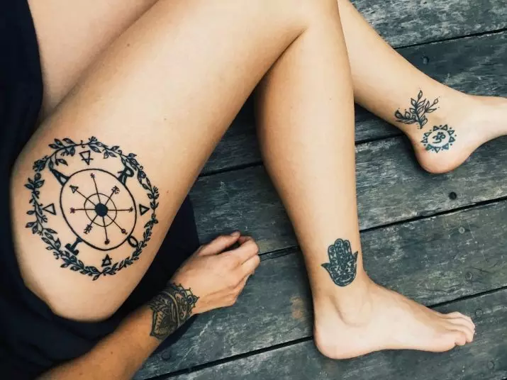 Tattoo charms para sa mga batang babae: ang kahulugan ng taripa tattismans para sa mga kababaihan mula sa masamang mata at pinsala, tattoo sa pulso sa kamay at sa iba pang mga bahagi ng katawan 13951_47