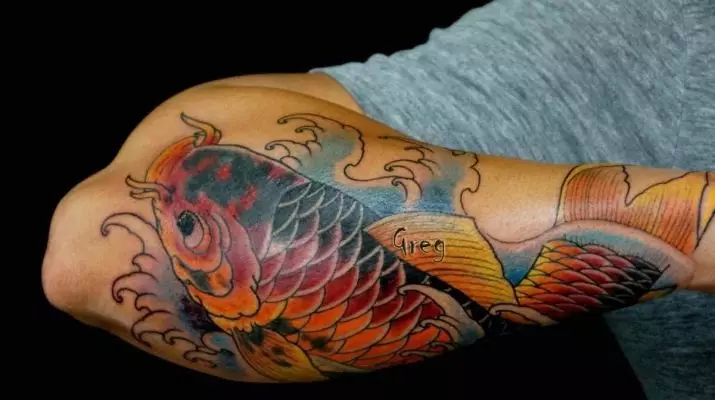 タトゥー「CARP」：男性と女の子のための入れ墨の価値、スケッチ、手の上、そして肩の上、前腕の上、黄金の中国の鯉やその他の選択肢の例 13971_24