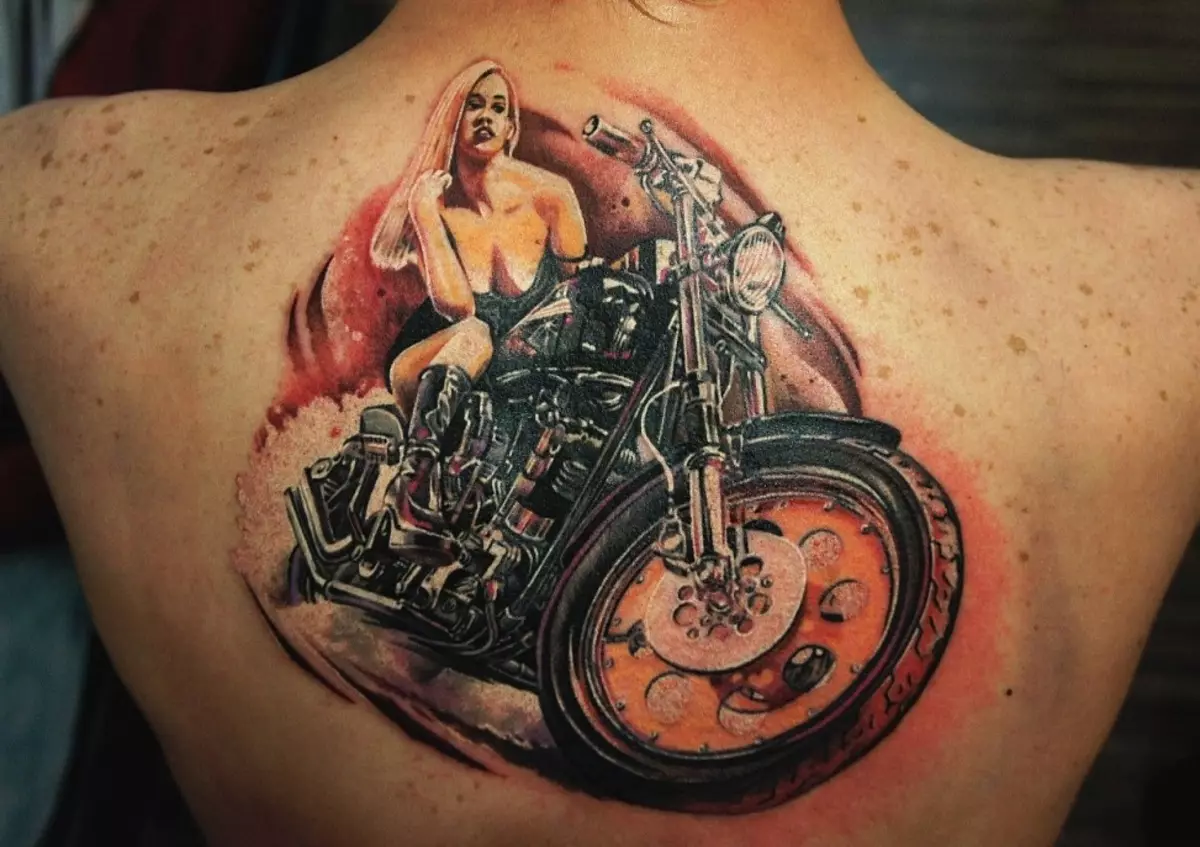 Tattoo for motorsyklister: Motorsykkel og andre biker tatoveringer, skisser. Tatovering på hånden på børsten og på andre deler av kroppen for menns syklister 13978_40