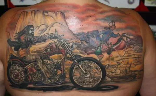 Tatuazh për motoçiklistët: motor dhe tatuazhe të tjera biker, skica. Tatuazh në dorën tuaj në furçë dhe në pjesë të tjera të trupit për bikers meshkuj 13978_51