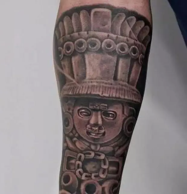 Indėnų tatuiruotės: actekai ir kiti Indijos tatuiruotės, vyrų ir moterų eskizai ir vertybės. Tatuiruotė rankovių ir žavesio pavidalu 13989_44