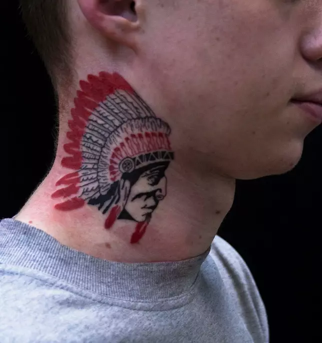 Indėnų tatuiruotės: actekai ir kiti Indijos tatuiruotės, vyrų ir moterų eskizai ir vertybės. Tatuiruotė rankovių ir žavesio pavidalu 13989_53