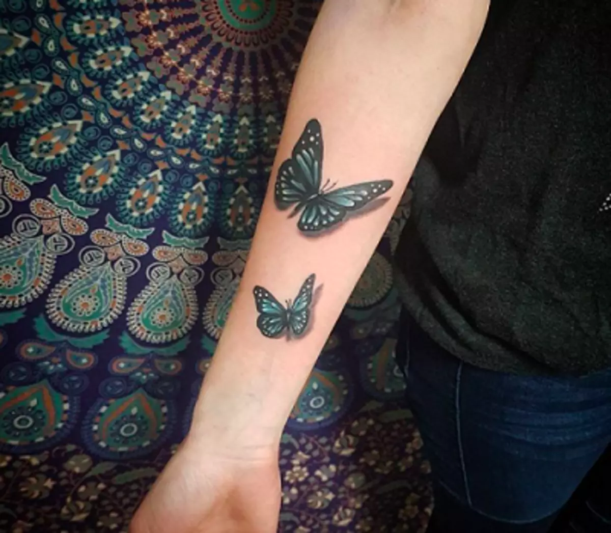 Tatuaż 3D (55 zdjęć): Dla dziewcząt i mężczyzn, szkiców pająków i innych, rękawy pod ręką i tatuaż na nogach, na plecach i na udzie, na ramieniu i na innych częściach ciała 13990_50