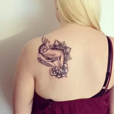 Tatuointi terät (45 kuvaa): luonnokset tatuoinnit, merkinnät ja kukat, kissat ja muut alkuperäisimmät kauniimmat tatuoinnit, pienet ja suuret yksinkertaiset tatuoinnit 14011_5