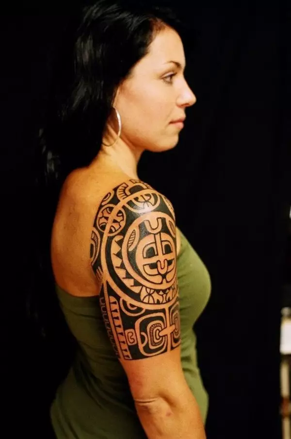 Майя Тату: Indibile Indianиндстаннар стилендәге татуировкалар эскизлары. Мәгънәсе. Календарь, үрнәкләр һәм башка өстәмә рәсемнәр 14013_2