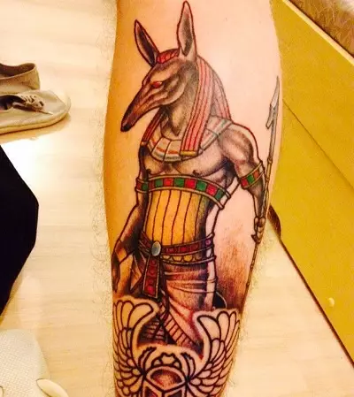 タトゥー「エジプトの神」：オシリス、アモンRA、山々、エジプトの他の神々、入れ墨のスケッチとその意味。肩の上のタトゥー、前腕の上および体の他の部分に 14016_21