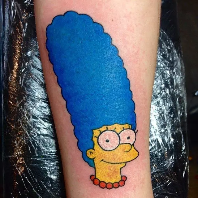 Simpsons tato: sketsa tato jeung Bart na Homer, Liza, Hideung jeung Bodas jeung lianna tato dina Hand, Dina Biwir na Awak bikang lianna 14020_14
