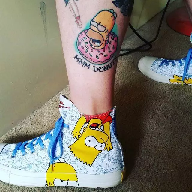 Simpsons tato: sketsa tato jeung Bart na Homer, Liza, Hideung jeung Bodas jeung lianna tato dina Hand, Dina Biwir na Awak bikang lianna 14020_26