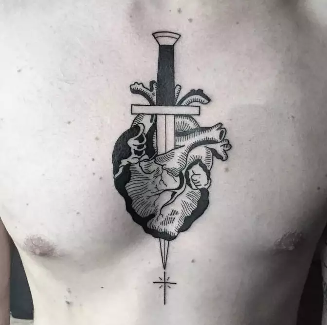 Tattoo of Heart (41 ფოტო): tattoos და მნიშვნელობა. Tattoo on მაჯის მხრივ და სხეულის სხვა ნაწილები. პატარა გატეხილი გული და სხვა ვარიანტი 14022_31