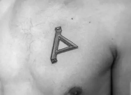 dəyəri və eskizlər: runes (62 photos) şəklində Tattoo. tərəfdən və arxa və sinə barmaqları üzərində Tattoo. Runes-amulets və güc runes, digər variantları 14028_19