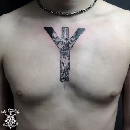Tetoválás rúnák formájában (62 fotók): Érték és vázlatok. Tattoo a kezét és az ujjakon, a hátán és a mellkason. Rúnák-amulettek és erejű rúnák, egyéb lehetőségek 14028_9