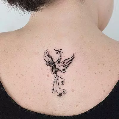 纹身“凤凰”（56张）：意义和素描，纹身手头鸟（在手腕上）和背部，大腿和腿部，肩膀上，并在其他区域。纹身凤凰和龙 14035_53