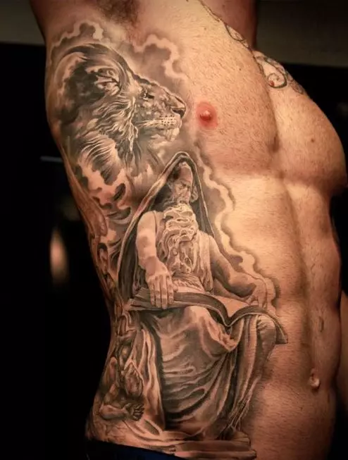 Greka tatuo: tatuoj de la dioj de la mitologio de Grekio kaj ornamaĵoj, skizoj tatuaj en antikva greka stilo por viroj kaj por knabinoj 14053_15