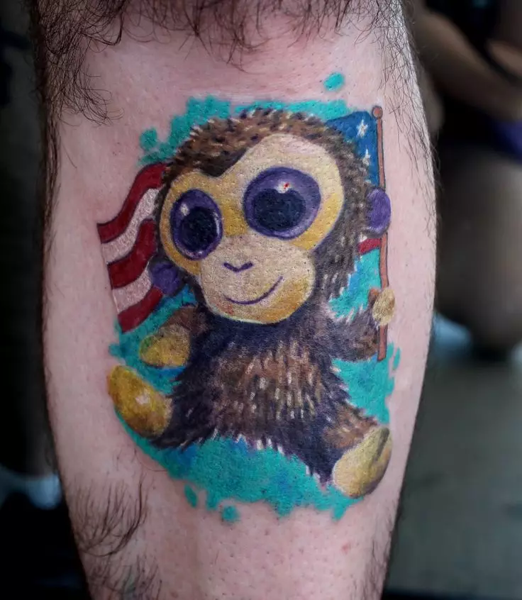 Tetoválás majmokkal: a tetoválás értéke, tetoválás a köldökön és a hasán, a kézben és a mellkason, példák a vázlatokra, a férfiakra és a nőkre 14056_31