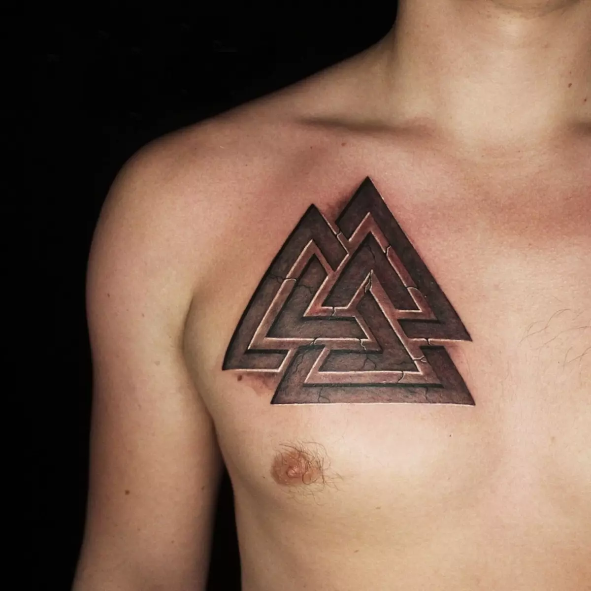 纹身“三个三角形”：纹身的价值，脖子上的纹身，手上和其他区域，男女三角三角形的纹身 14086_35