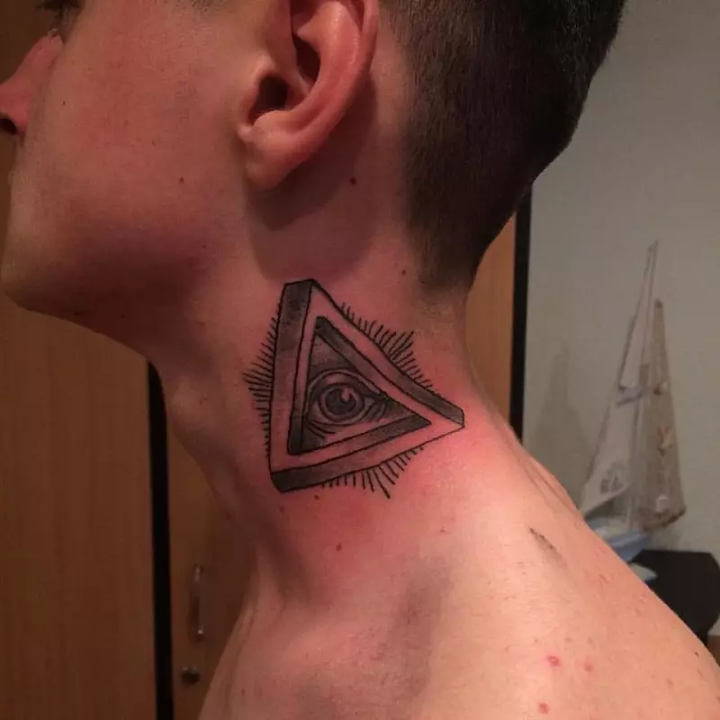 纹身“三个三角形”：纹身的价值，脖子上的纹身，手上和其他区域，男女三角三角形的纹身 14086_36