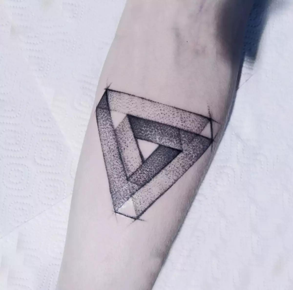 纹身“三个三角形”：纹身的价值，脖子上的纹身，手上和其他区域，男女三角三角形的纹身 14086_5