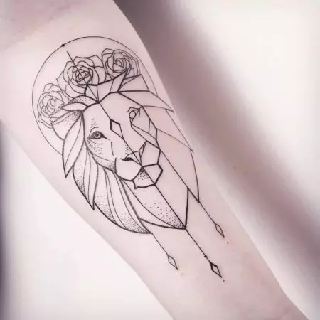 Tato dalam gaya geometri untuk anak perempuan: sketsa tato geometris di tangan dan klavikula, lengan dan tulang rusuk, pinggul dan bagian lain dari tubuh 14094_40