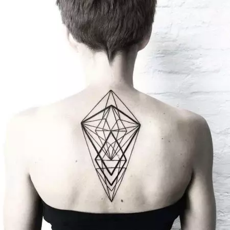 Tattoo nyob rau hauv cov style ntawm geometry rau cov menyuam ntxhais: kos duab ntawm cov duab duab geometric ntawm tes thiab clavicle, forearm thiab tav thiab lwm yam ntawm lub cev 14094_42