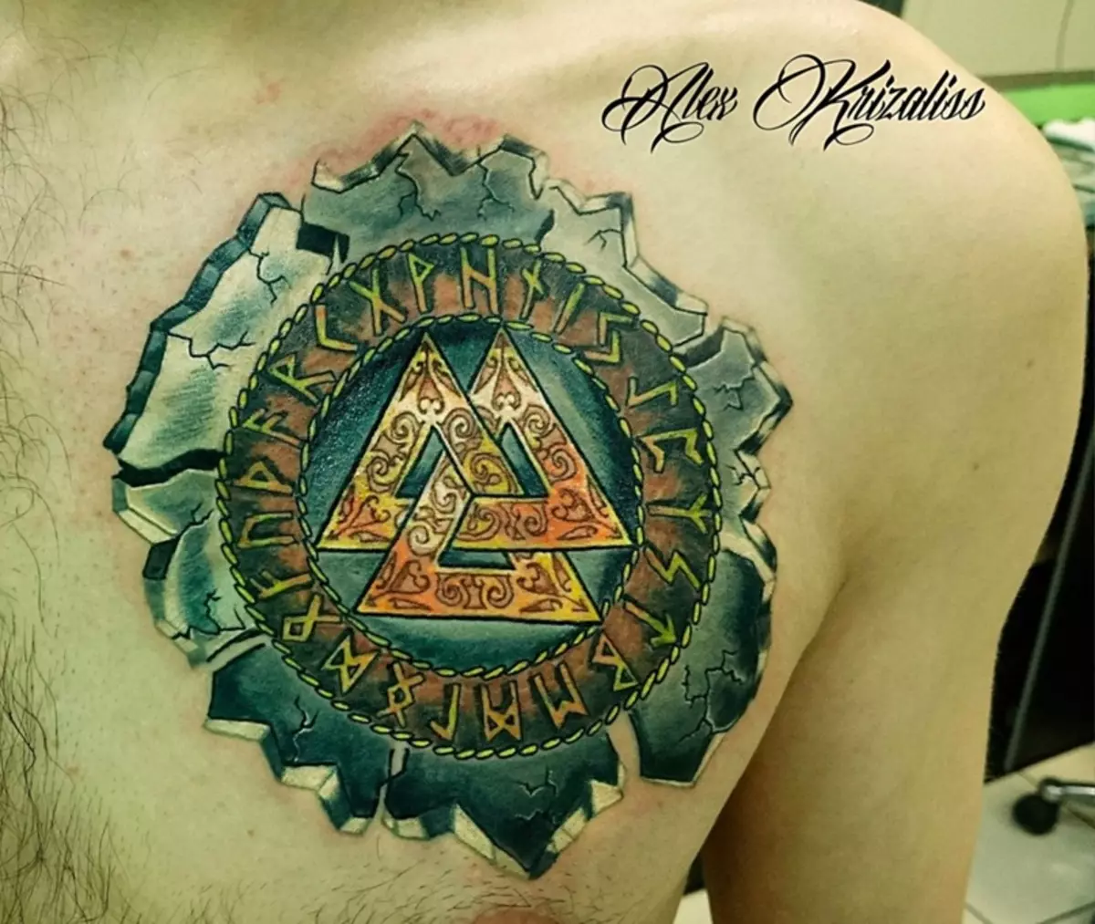 TATTOO「VALKNUT」：男性用のタトゥーのスケッチ、女の子のためのスケッチ、肩の上のシンボルの入れ墨、首、そして他のゾーン 14105_14