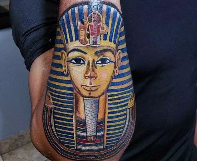 Egyptin tatuointi: Tattooksen luonnokset Egyptin teeman kanssa, symbolien tarkastelu Egyptin tyyliin, hihat hieroglyfistä ja muista tatuoista miehille ja naisille, niiden merkityksestä 14114_22