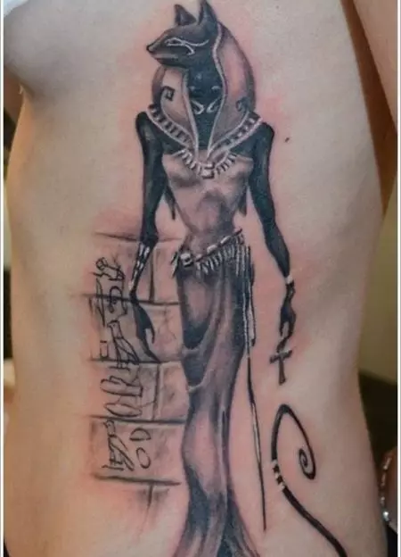 Tetování „Bastet“: náčrty a tetování hodnota se egyptské bohyně pro dívky, tetování v podobě kočky v různých částech těla žen 14132_31