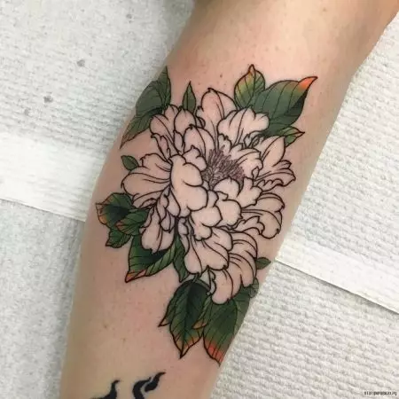 纹身“牡丹”女孩：在手和大腿上的意思。一朵花的纹身在手腕和其他美丽的剪影的。牡丹在三角形中的意思是什么？ 14145_9