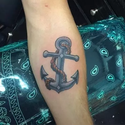 Anker Tattoo: Die waarde van tattoos en sketse, tatoo vir meisies en vir mans, tattoos op hand en been, op die vinger en op die pols, op die bors en in ander gebiede 14162_14