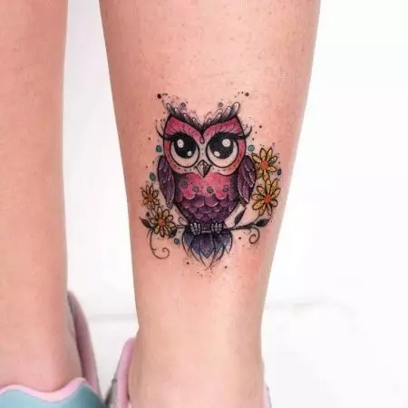 Tattoo ine owls yevasikana (48 photos): kukosha, ma tattoos paruoko uye ruoko, kumashure uye pagumbo uye mune dzimwe nzvimbo, mienzaniso yematanho 14164_47