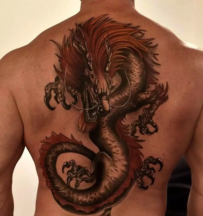 Tattoo cu dragonul japonez: schițe și valoarea tatuajelor în stilul Japoniei, mânecă pe mână și tatuaj pe umăr, pe lopată și pe piept, pe picior și în alte zone 14174_27