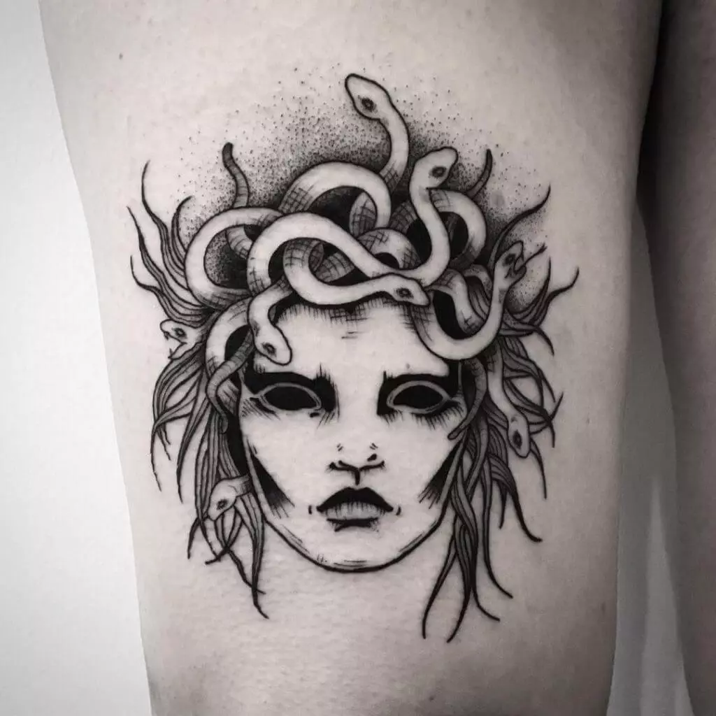 纹身“medusa gorgon”（55张照片）：纹身和素描的价值，纹身在手上和胸部，脚下和其他领域，男女选择 14194_15