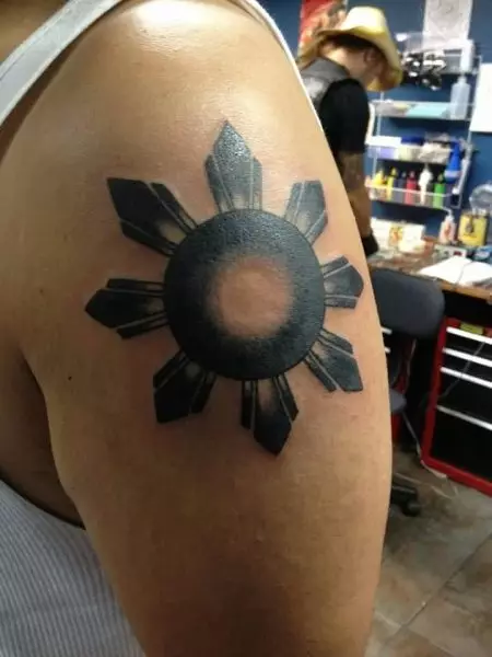 タトゥー「黒い太陽」：スラブとセルツからの入れ墨の価値、肘、胸、肩、膝などのスケッチ男性と女の子のためのその他の分野 14209_28