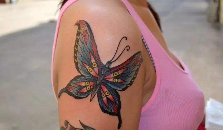 Tattoo met vlinders voor meisjes (56 foto's): de waarde van tatoeages op de hand en op de pols, op de onderrug en op de nek, op het been en op de maag, op de rug en in andere gebieden, schetsen 14214_36