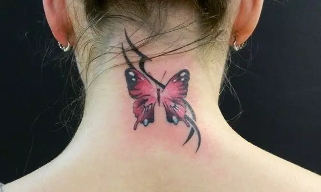 Tatuering med fjärilar för tjejer (56 bilder): Värdet av tatueringar på handen och på handleden, på nedre delen och på nacken, på benet och på magen, på baksidan och i andra områden, skisser 14214_45