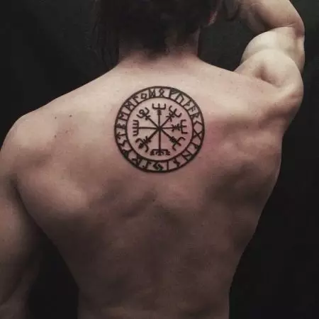«Веггизир» татуировкасы: Викинг, Скандинавия және славян, ерлер мен әйелдер үшін, артқы, иық және басқа аймақтардағы татуировкалардың эскиздерінің мәні 14225_30