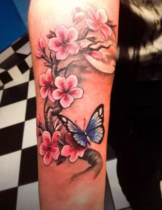 女孩的纹身“樱花”：女性樱花分公司的价值。纹身在手上和锁骨，大腿和后面，在其他领域，草图 14242_14