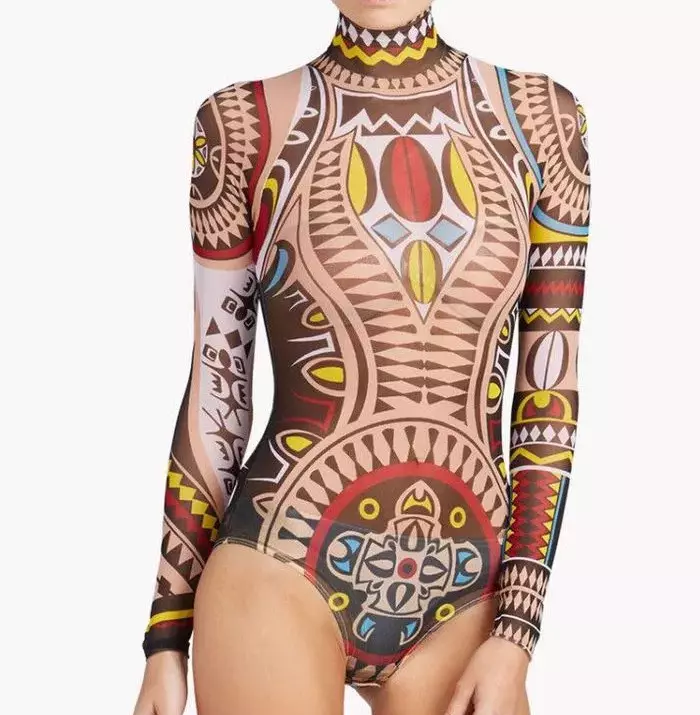 Dövmeli Gövde: Dövme, siyah ve diğer modeller şeklinde çizimlerle kadın bodysuit'a genel bakış 14266_9